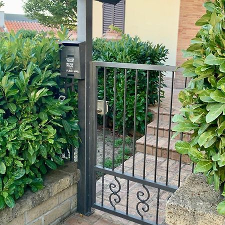 Attico Con Terrazzo Panoramico Maiella - 1Piano - Vasto Apartman Kültér fotó