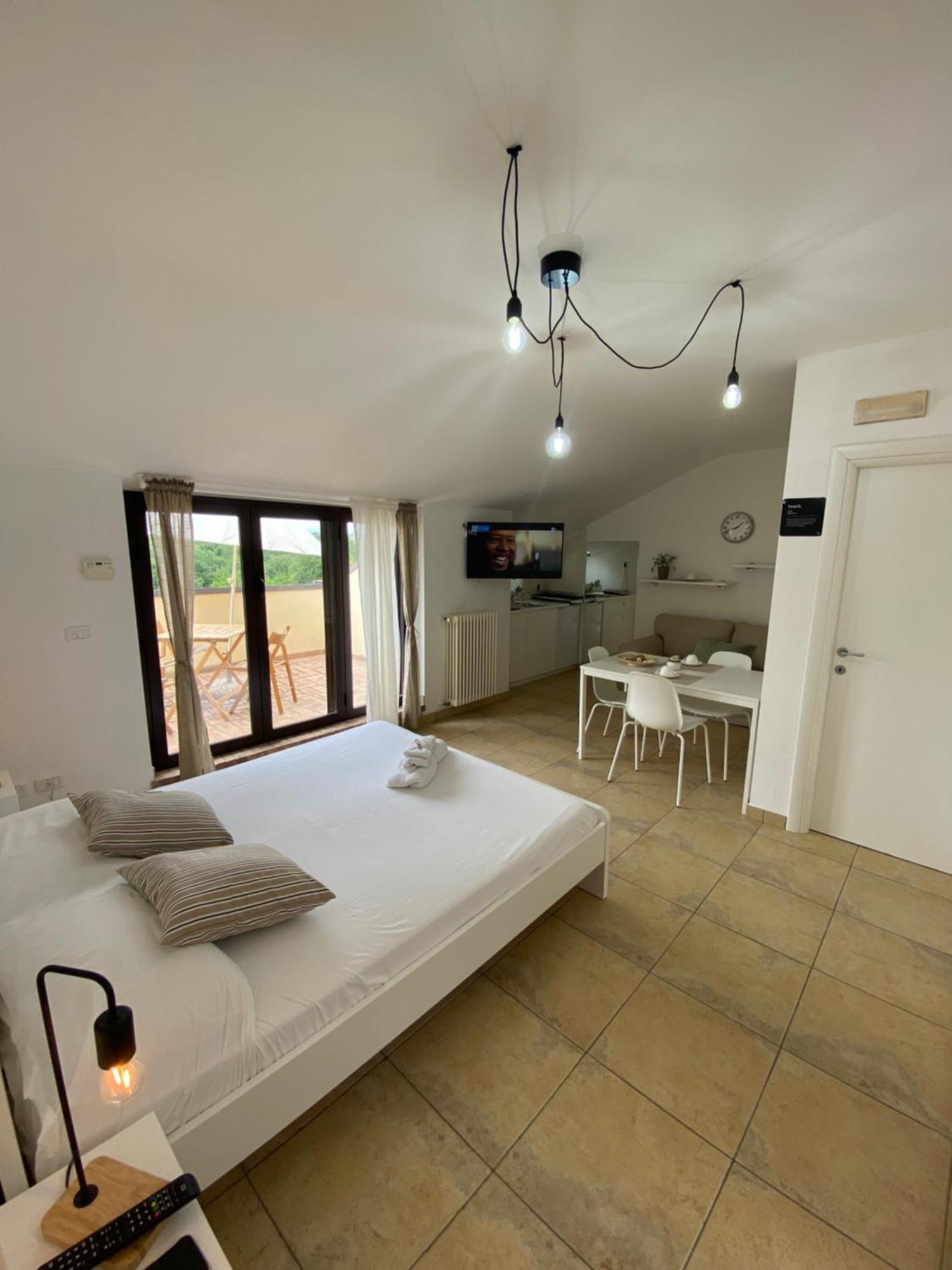 Attico Con Terrazzo Panoramico Maiella - 1Piano - Vasto Apartman Kültér fotó